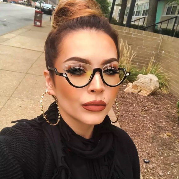 Modern Chic Clear Half Moon Frames - Picture 1 of 5